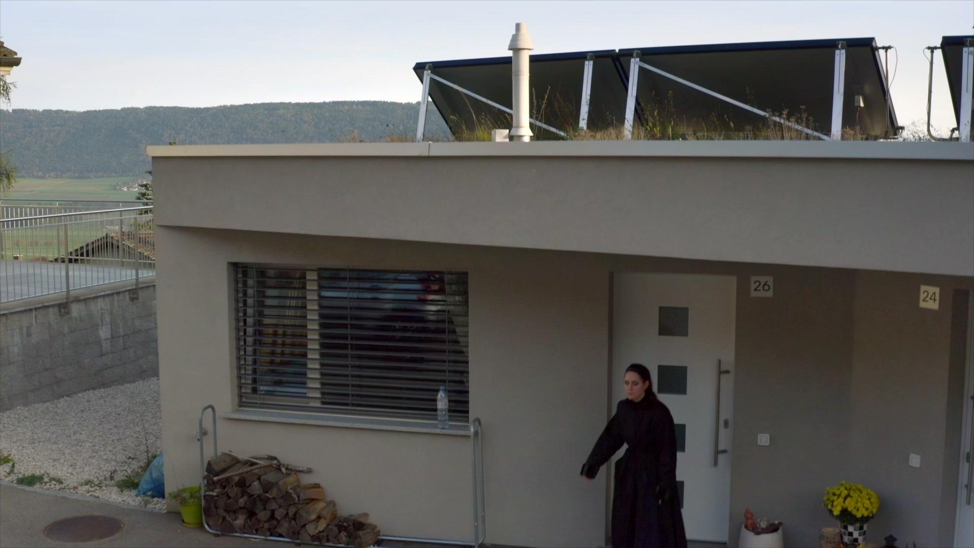 Фильм Электронные деньги: Тайна биткоина (2024)